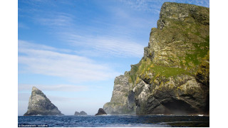 St Kilda, Scotland cách 40 dặm về phía tây Outer Hebrides